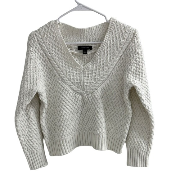 Ann Taylor Sweaters - Ann Taylor Cream Cable Knit V-Neck Sweater Diamond Texture Petite Small SP